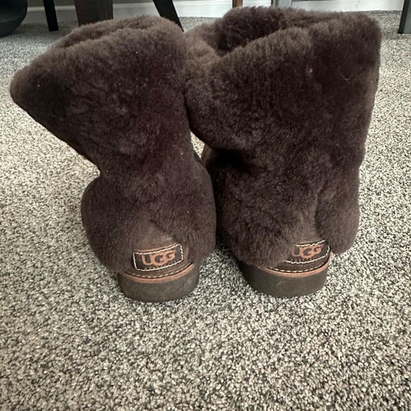 UGG Brown Winter Boots - Picture 2 of 3
